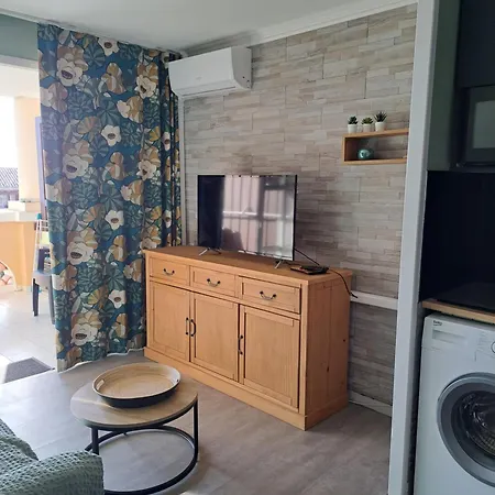 Cap Esterel Climatise Vue Partielle Apartmán