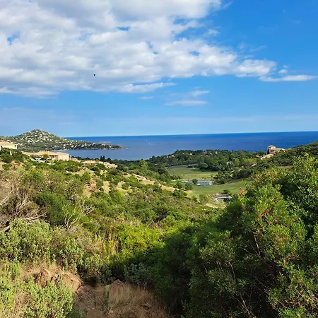 Cap Esterel Climatise Vue Partielle *