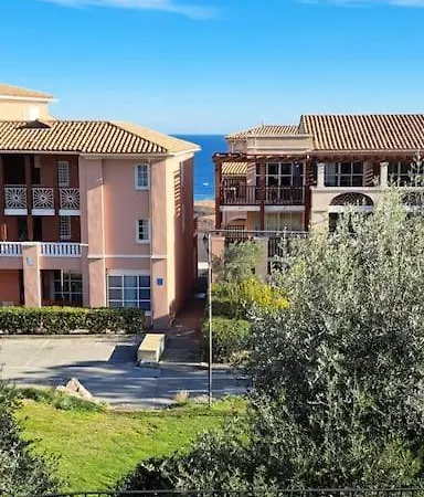 Cap Esterel Climatise Vue Partielle * Saint-Raphael (Var)