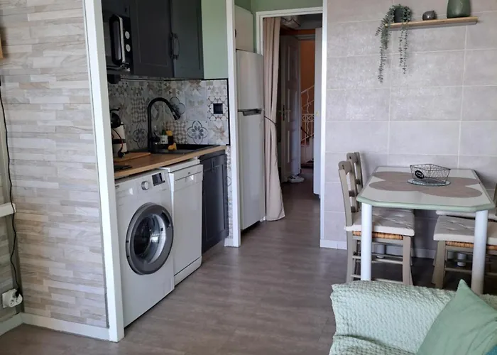 Cap Esterel Climatise Vue Partielle